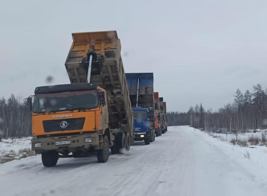 Завершается первый этап ремонта региональной автодороги в Таттинском улусеРемонт участка автомобильной дороги "295-й км а/д "...