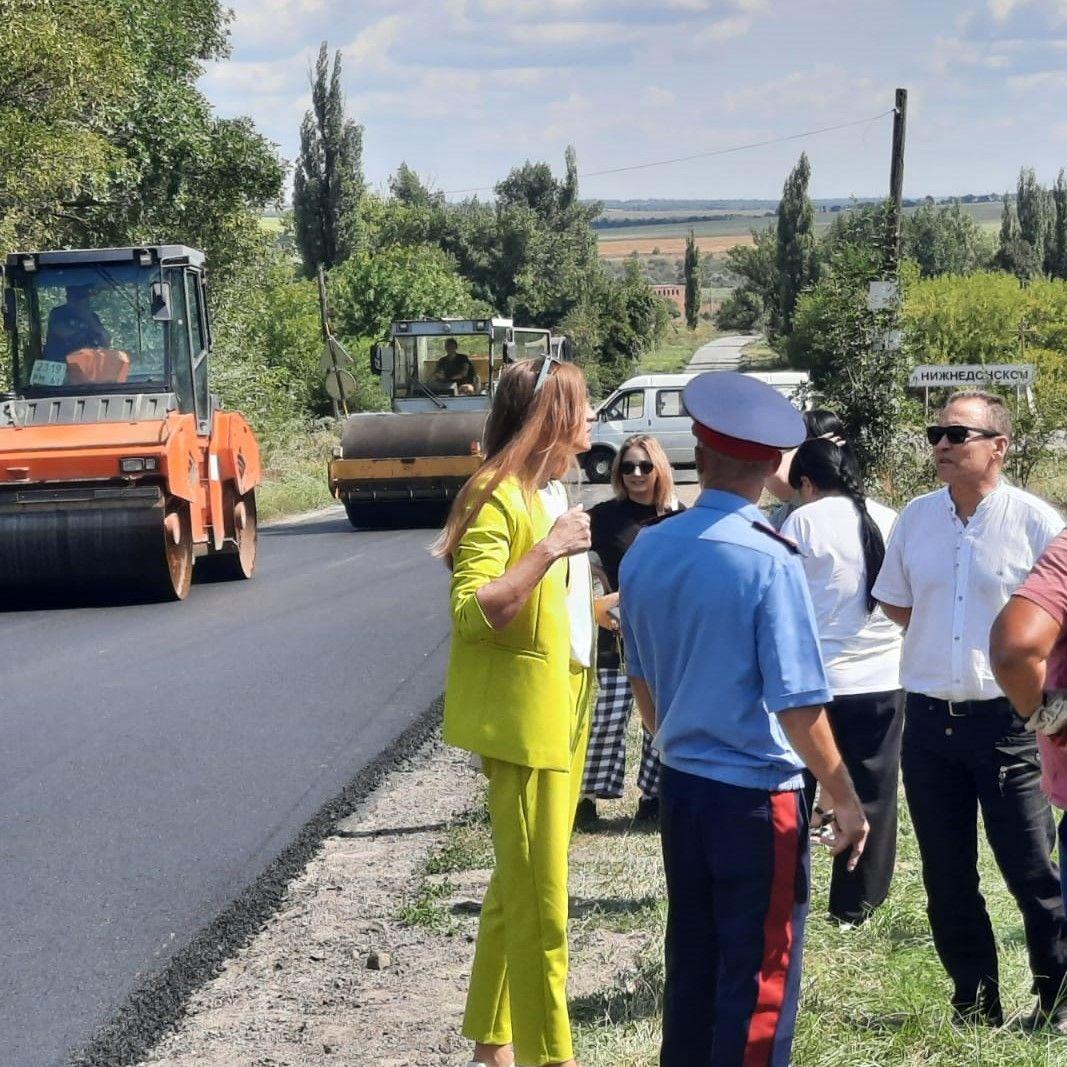 В Ростовской области в этом году реализуется 151 объект нацпроекта, на сегодняшний день работы завершены на 119 из них. Участ...