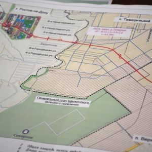 Представители проектной организации доложили о завершении разработки проектно-сметной документации на строительство автодорог...