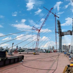 Монтаж вант в русловом пролёте моста в Новосибирске завершён.  Сегодня смонтирована очередная пара вант под символическим ном...