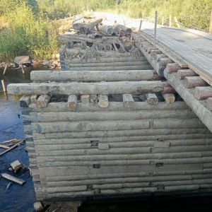 Восстановить двухполосное движение на мосту через реку Бешеная планируется до конца следующей недели  В Ульчском районе края...
