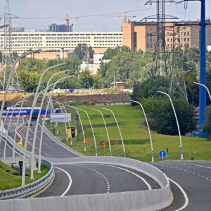 В Москве построили 25 км дорог с начала года  Всего в этом году планируется реконструировать и построить свыше 100 км дорог,...