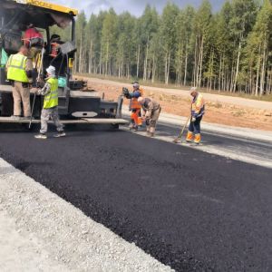 Дорожники уложили первые 15 км асфальтобетона на Дюртюли — Ачит  Круглосуточно ведутся работы на 275 км скоростной федерально...