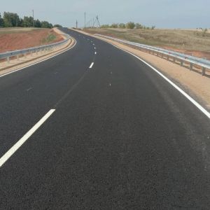 В Оренбуржье завершается дорожный сезон  На региональных трассах сегодня полностью готовы две трети от общего количества объе...