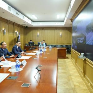 Сегодня мы открыли юбилейный, 50-й мост в республике, построенный за последние 5 лет - мостовой переход через реку Нюя на рег...