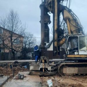 В Красногорске приступили к подготовке к бетонированию стоек опоры № 3 строящегося путепровода через ж/д Рижского направления...