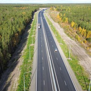 Завершена масштабная реконструкция участка трассы Сургут - Лянтор с 21 по 33 км.  Работы выполняли по нацпроекту «Безопасные...