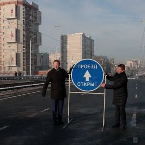 Важное событие для всех без преувеличения жителей Барнаула и гостей нашей краевой столицы — путепровод на проспекте Ленина, р...