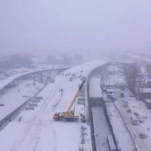 Общая строительная готовность всех объектов мостовой концессии в Новосибирске в физических объёмах сегодня составляет около 8...