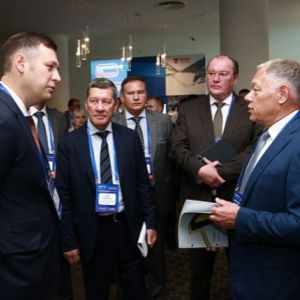 Какой станет сеть федеральных дорог России обсуждают на открывшимся сегодня в Сочи VII Международном форуме «Инновационные те...