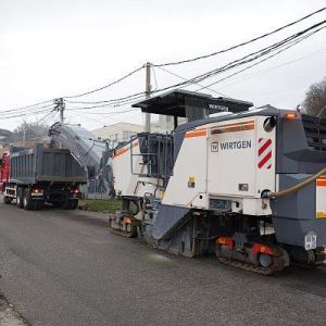 В Год транспорта и дорог в Адлерском районе Сочи по нацпроекту БКД отремонтируют 17 улиц  Работы уже начались на улице Миндал...
