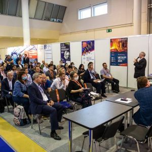 Добрый день, дорогие коллеги и друзья !

Начался  второй день Международной выставки «Металлоконструкции 2022» 

?На повестку...