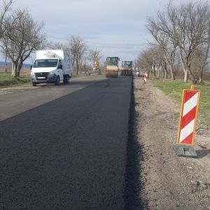 В Крыму ведется ремонт участка дороги Белогорск - Межгорье протяженностью более 13 км  Благодаря национальному проекту «Безоп...