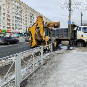 Мы продолжаем готовить городские улицы к весне!   Сегодня днём производственные участки выполняли следующие работы: Вывозка с...