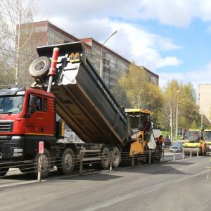 Новости по ремонту дорог в Ижевске:  на ул. Союзная, от пр. Калашникова до Сабурова, уже уложен нижний слой асфальта  подрядч...