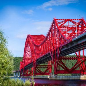 Мост “Красный дракон” в Ханты-Мансийске

Автомобильный мост в Ханты-Мансийске, построенный в 2004 году и соединяющий берега И...