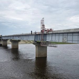 В Усть-Таркском районе завершился первый этап работ по ремонту моста через реку Омь по нацпроекту БКД  Мост через реку Омь в...