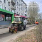 Продолжаем безостановочно и круглосуточно выполнять комплекс работ по содержанию городских территорий.  На фото содержание го...