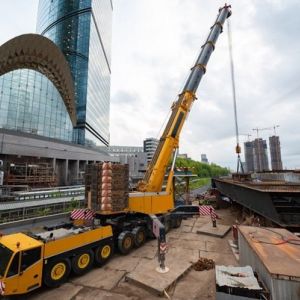 СМОНТИРОВАН ПРОЛЕТ ЭСТАКАДЫ К СБЕР-СИТИ НАД ФИЛЕВСКОЙ ЛИНИЕЙ МЕТРО В ночь с 6 на 7 мая строители Мостоотряда-47 смонтировали...