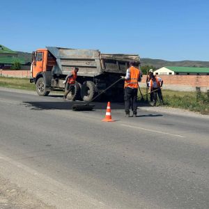 В ежедневном режиме Минавтодор Ингушетии продолжае...