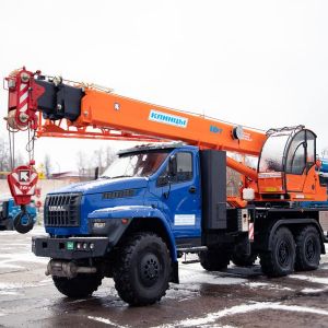 У Клинцовского автокранового завода появились новые автокраны на метане У Клинцовского автокранового завода появились новые...
