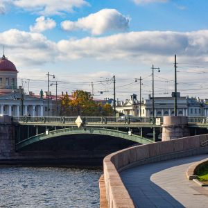 Для проведения работ по монтажу и наладке оборудования в ночное время для движения транспорта и пешеходов будет закрыт Биржев...