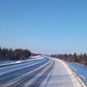 В этом году в плане дорожников 175 км обновленных региональных дорог.   Самые большие объемы - от границы ЯНАО до Губкинского...