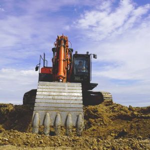 За год рынок ДСТ увеличился на 33%  В 2022 году продажи отечественной дорожно-строительной техники увеличились на 33%. В дене...