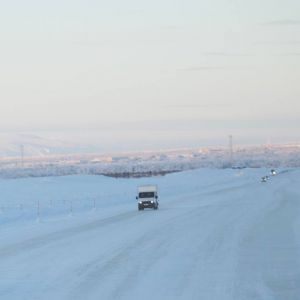 На зимнике Аксарка-Салемал-Панаевск-Яр-Сале с 21.00 часов открывается проезд для полноприводных ТС массой до 10 тонн. 