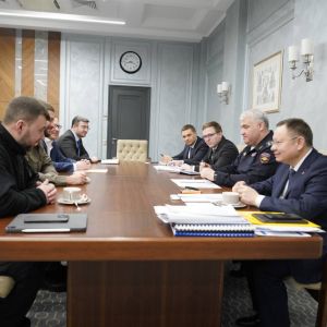 В Минстрое России прошла рабочая встреча Министра строительства и ЖКХ РФ Ирека Файзуллина, врио главы ДНР Дениса Пушилина, за...