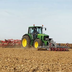 По итогам 2022 года на российскую сельхозтехнику пришлось 60% рынка По итогам 2022 года доля сельскохозяйственных машин росс...