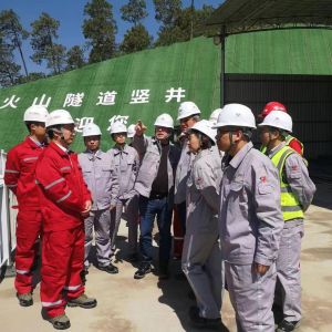 Делегация Госкомпании «Автодор» во главе с первым заместителем председателя правления – руководителем дирекции М-12 Марсом Га...