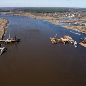 Наши дороги пересекают Волгу дважды. Первый раз — в Тверской области на М-11 «Нева». На фото: ход строительства моста в соста...