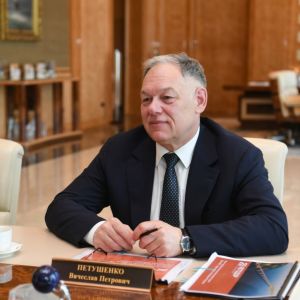 Развитие дорожной инфраструктуры Татарстана обсудил Вячеслав Петушенко и Рустам Минниханов Председатель правления Государств...