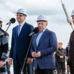 В сентябре этого года движение по М-12 будет запущено до Арзамаса 28 апреля 2023 года был замкнут центральный русловой проле...