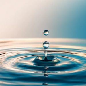 Вода – второй по важности компонент бетонного раствора. Ее количество напрямую влияет на качество бетона. Недостаток привод...