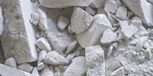 Классификация газобетонов по виду основного вяжущего:   на известковых вяжущих, состоящих из извести-кипелки более 50 % по ма...