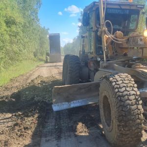 Продолжаются работы по восстановлению региональной автомобильной дороги «Амга» Сложные участки для движения легкового автот...